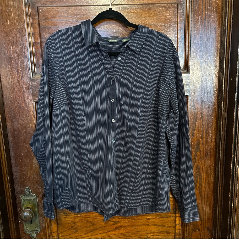 Eddie Bauer Womens Button Up
